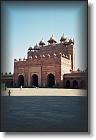 Taj Mahal porte Nord * 1200 x 1800 * (1.09MB)