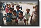 enfants du village * 720 x 480 * (82KB)